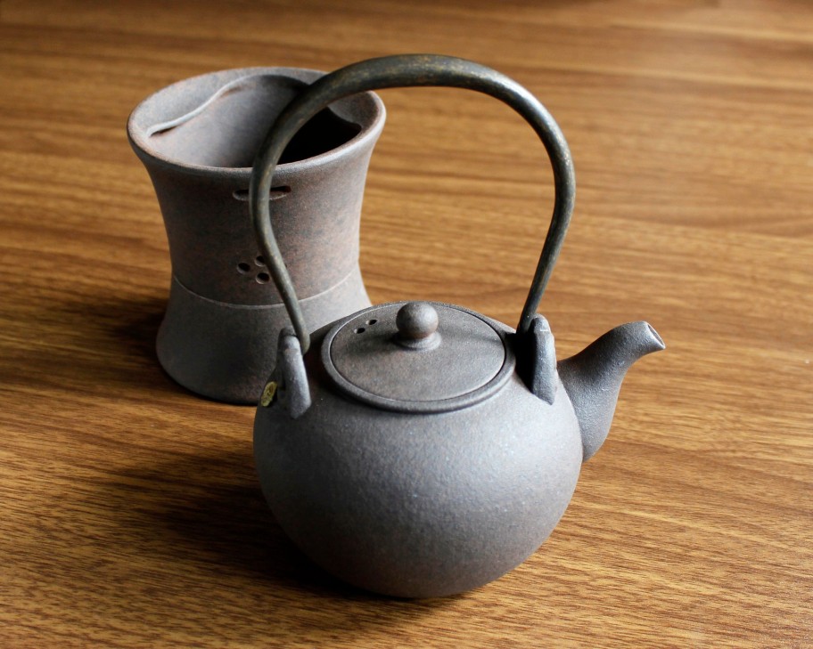 Teaware In Pursuit of Tea Clay Tea Kettle (8 Oz) And Brazier